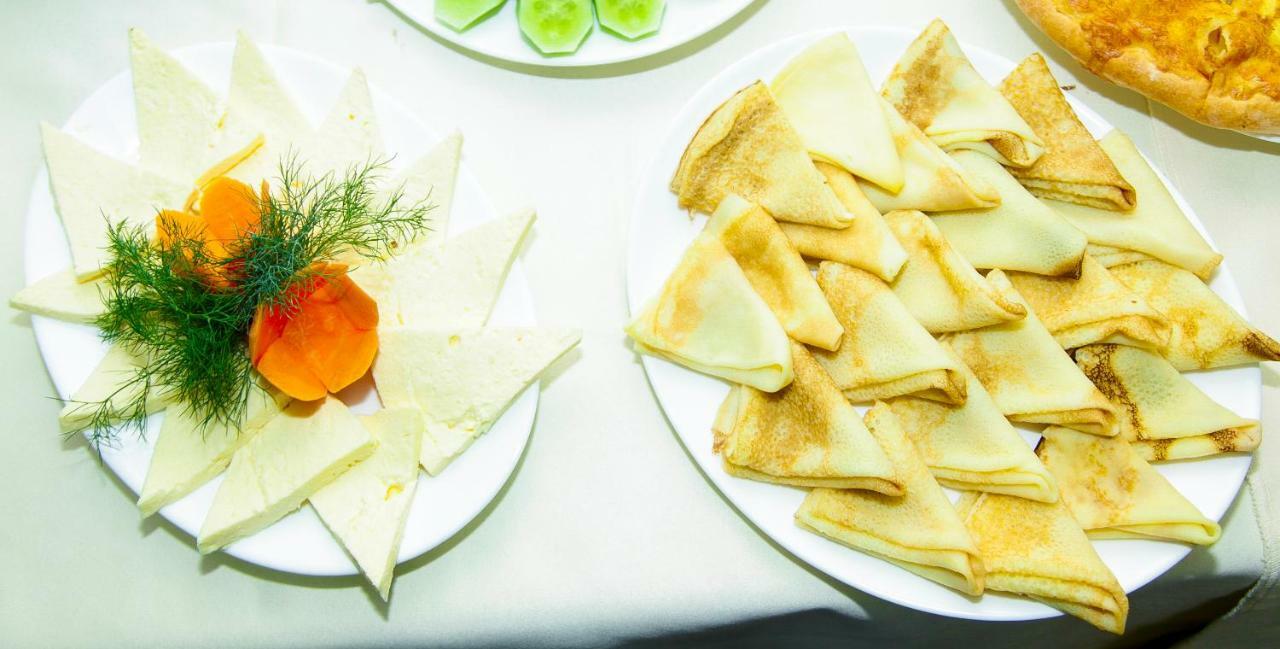 Hotel Grand Zugdidi Kültér fotó
